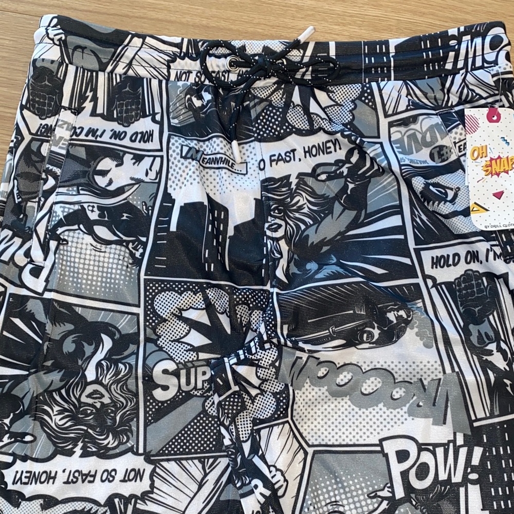New Men’s Comic Print Shorts
